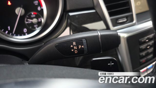 Mercedes-Benz M-class 2015 — photo 12