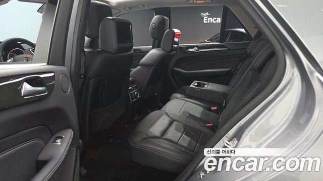 Mercedes-Benz M-class 2015 — photo 17