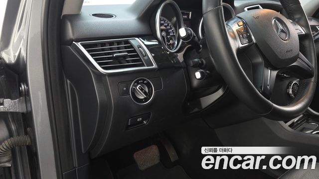 Mercedes-Benz M-class 2015 — photo 19