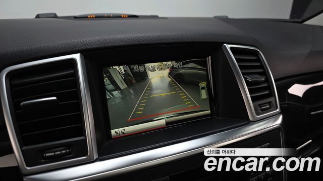Mercedes-Benz M-class 2015 — photo 22