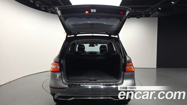 Mercedes-Benz M-class 2015 — photo 25