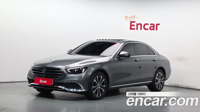 Mercedes-Benz E-Class 2021 — photo 1