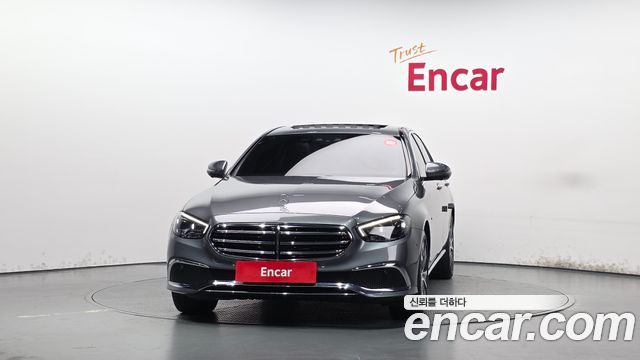Mercedes-Benz E-Class 2021 — photo 3