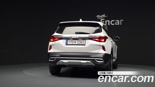 Kia Seltos 2023 — photo 4