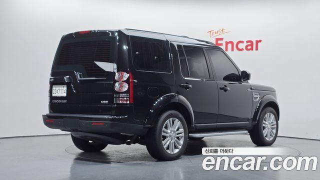 Land Rover Discovery 2016 — photo 2