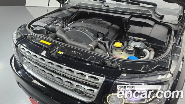 Land Rover Discovery 2016 — photo 6