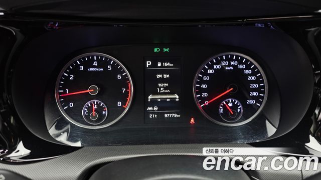 Kia K5 2022 — photo 11