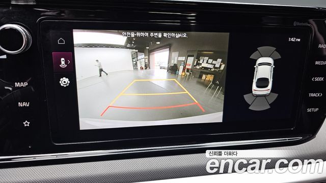Kia K5 2022 — photo 21