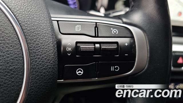 Kia K5 2022 — photo 27