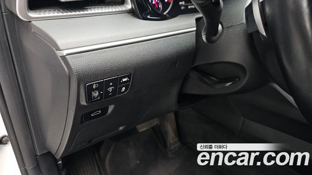 Kia K5 2022 — photo 30