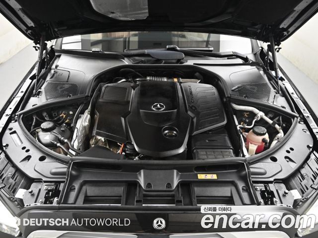 Mercedes-Benz S-Class 2024 — photo 6