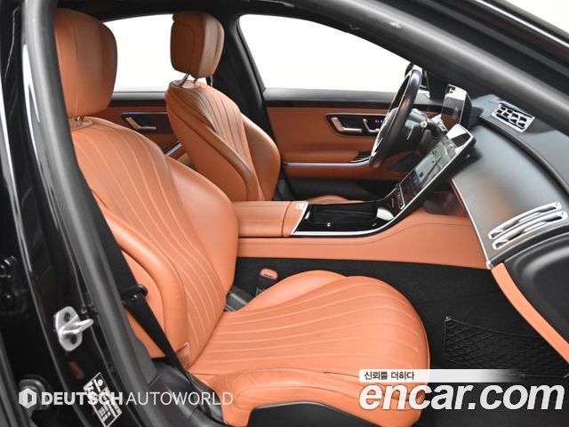 Mercedes-Benz S-Class 2024 — photo 10