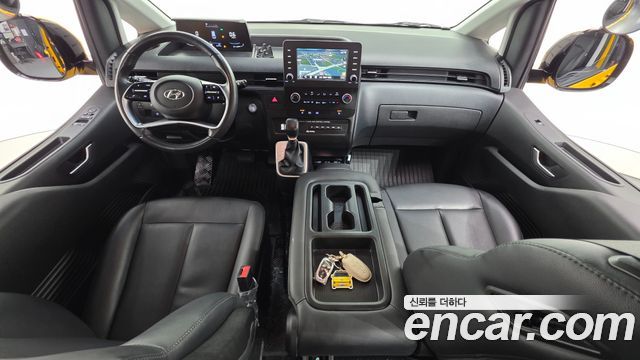 Hyundai Staria 2023 — photo 10