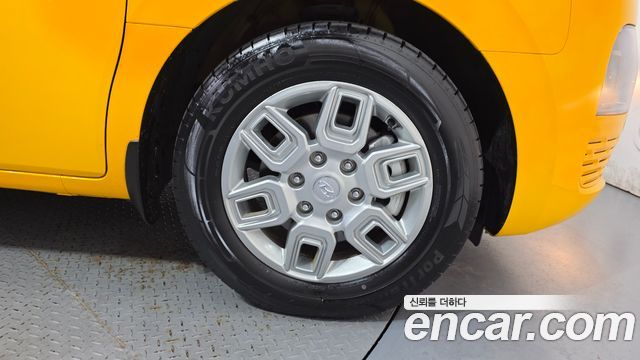 Hyundai Staria 2023 — photo 7