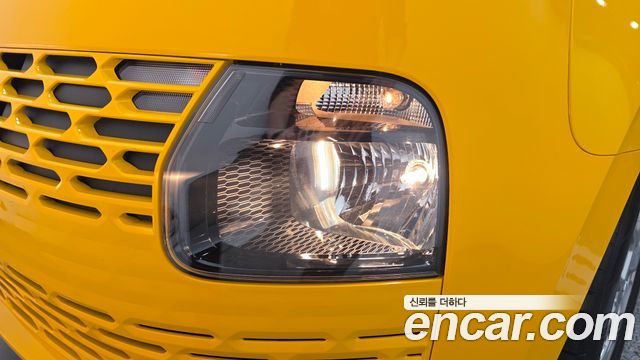 Hyundai Staria 2023 — photo 8