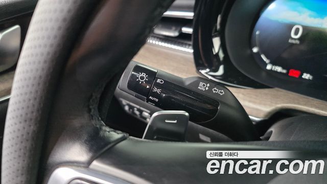Kia K5 2020 — photo 32