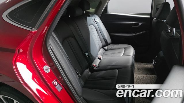 Hyundai Sonata 2023 — photo 17