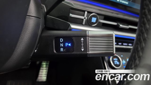Hyundai Santafe 2024 — photo 12