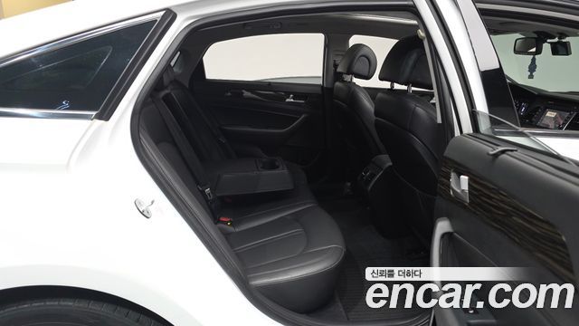 Hyundai Sonata 2017 — photo 17