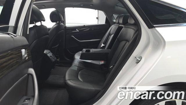 Hyundai Sonata 2017 — photo 18
