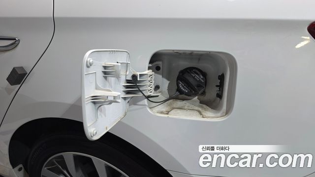 Hyundai Sonata 2017 — photo 27