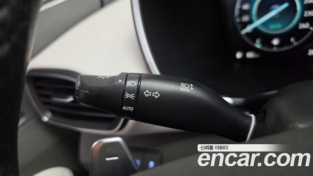 Hyundai Santafe 2021 — photo 40