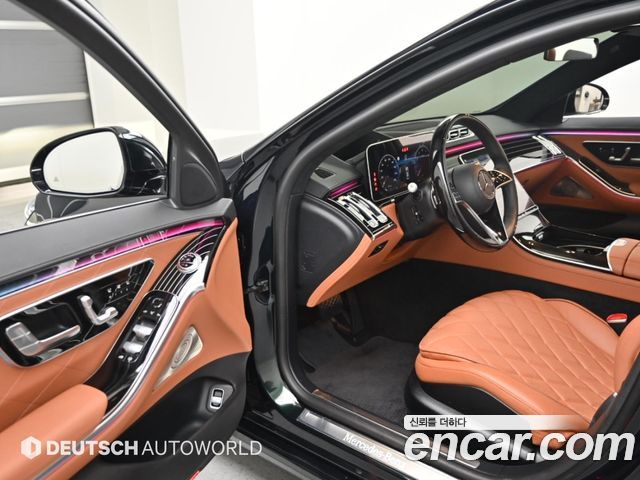 Mercedes-Benz S-Class 2023 — photo 11