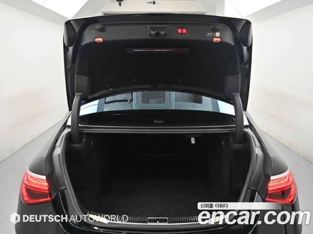 Mercedes-Benz S-Class 2023 — photo 19