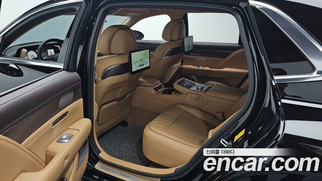 Genesis G90 2023 — photo 18