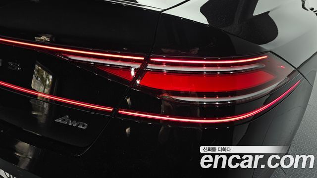 Genesis G90 2023 — photo 9