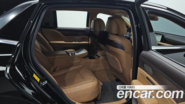 Genesis G90 2023 — photo 16