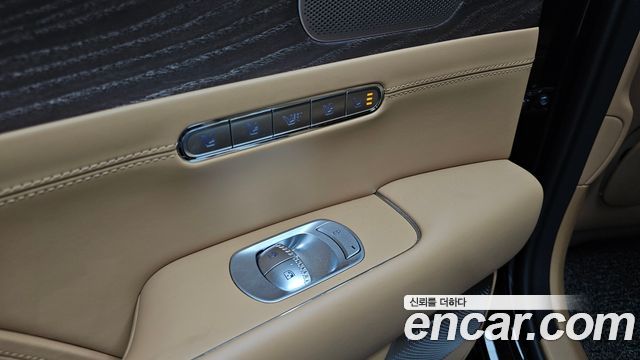 Genesis G90 2023 — photo 27