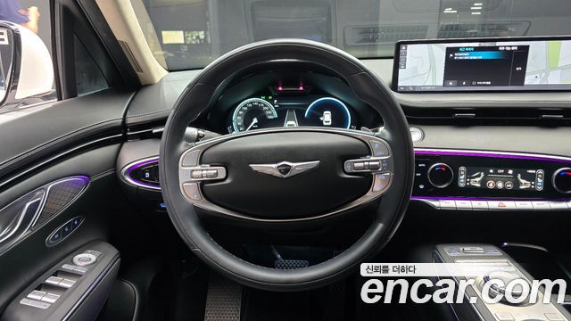 Genesis GV70 2021 — photo 19