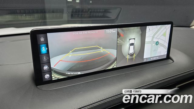 Genesis GV70 2021 — photo 21