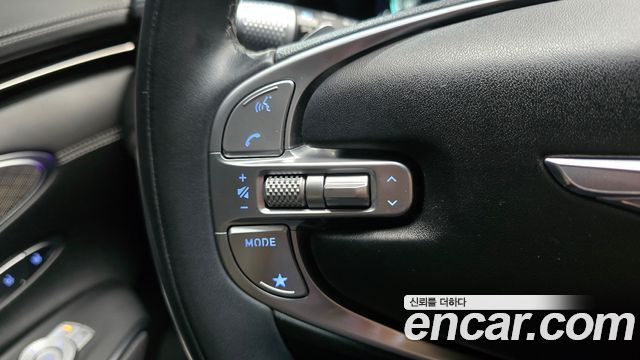 Genesis GV70 2021 — photo 22