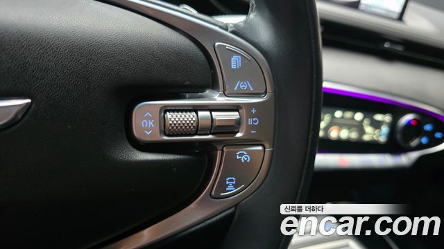 Genesis GV70 2021 — photo 23