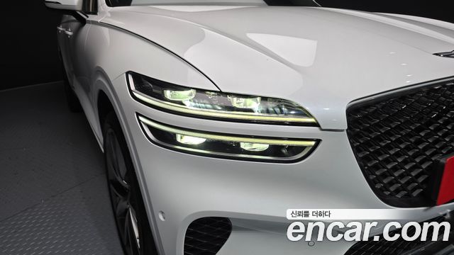 Genesis GV70 2021 — photo 8