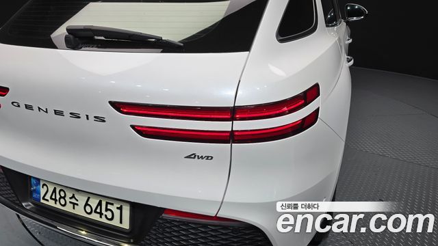 Genesis GV70 2021 — photo 9
