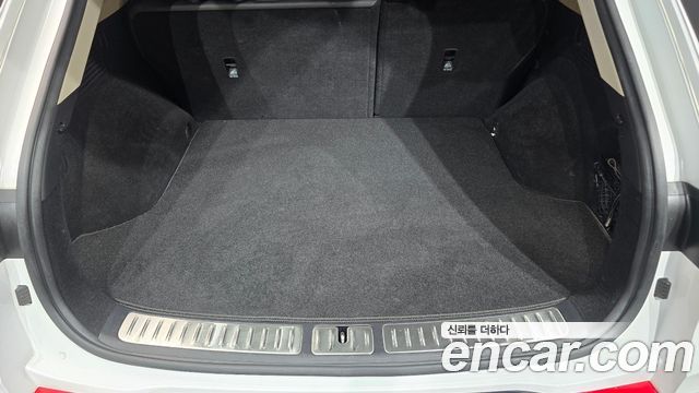 Genesis GV70 2021 — photo 34