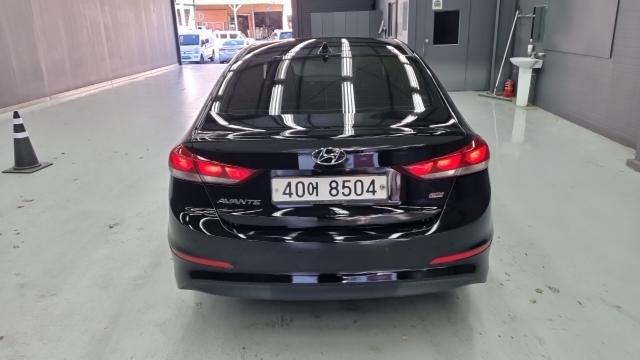 Hyundai AVANTE 2016 — photo 4