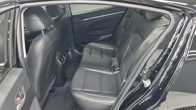 Hyundai AVANTE 2016 — photo 8