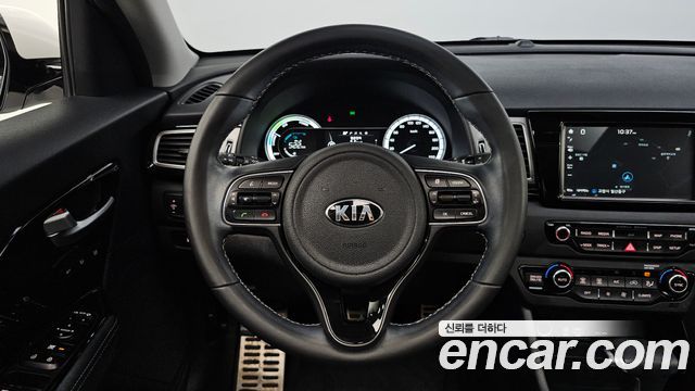 Kia Niro 2018 — photo 19