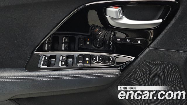 Kia Niro 2018 — photo 24