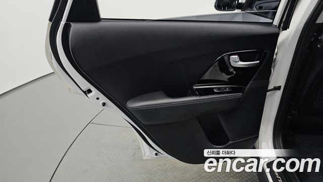 Kia Niro 2018 — photo 15