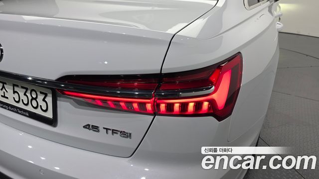 Audi A6 2020 — photo 9