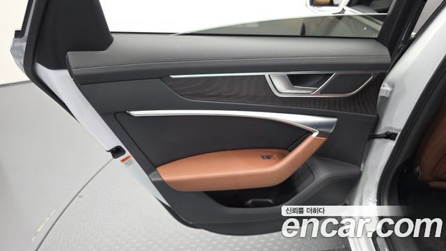 Audi A6 2020 — photo 15
