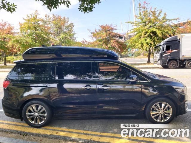 Kia Canival 2018 — photo 5