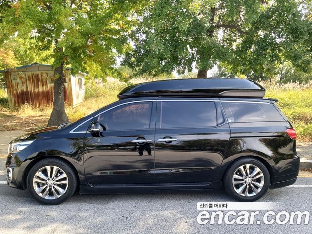 Kia Canival 2018 — photo 6
