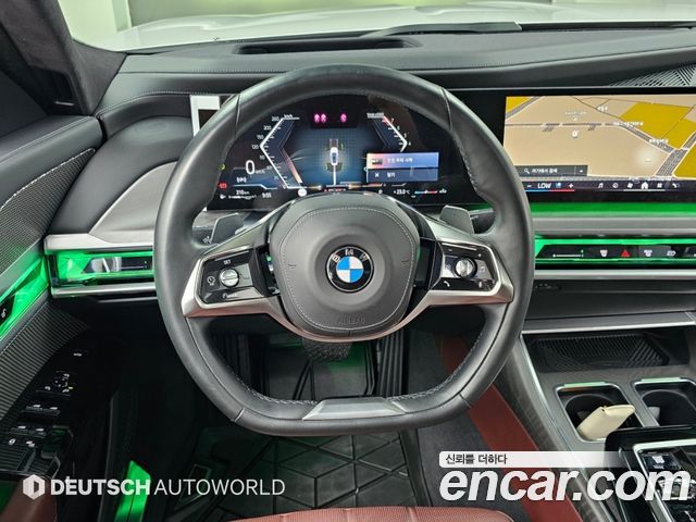 BMW 7-Series 2023 — photo 13