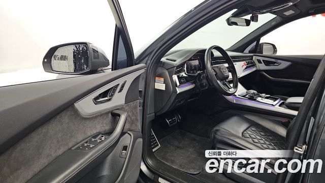 Audi Q7 2021 — photo 10